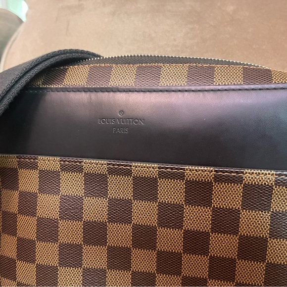 Louis Vuitton Jake Messenger PM - Picture 5 of 7
